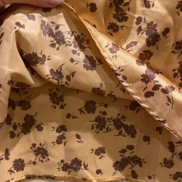 Zara Ling sleeve cropped printed shirt - Picture 4 of 8